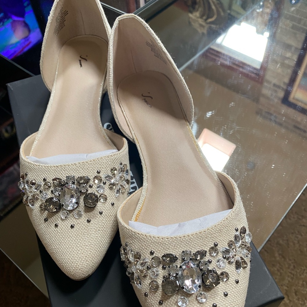 Snazzy Vera Wang flats